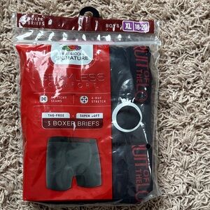 Fruit of the Loom  Boy’s Signature Black Boxer Briefs